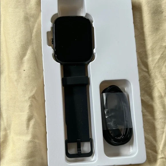 Smart Watch Fitness Tracker - Black